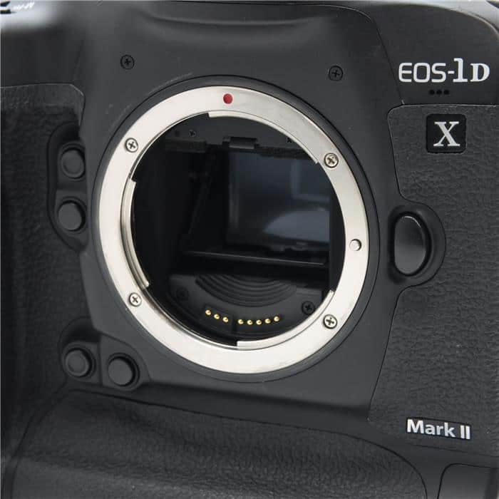 EOS-1D X Mark II