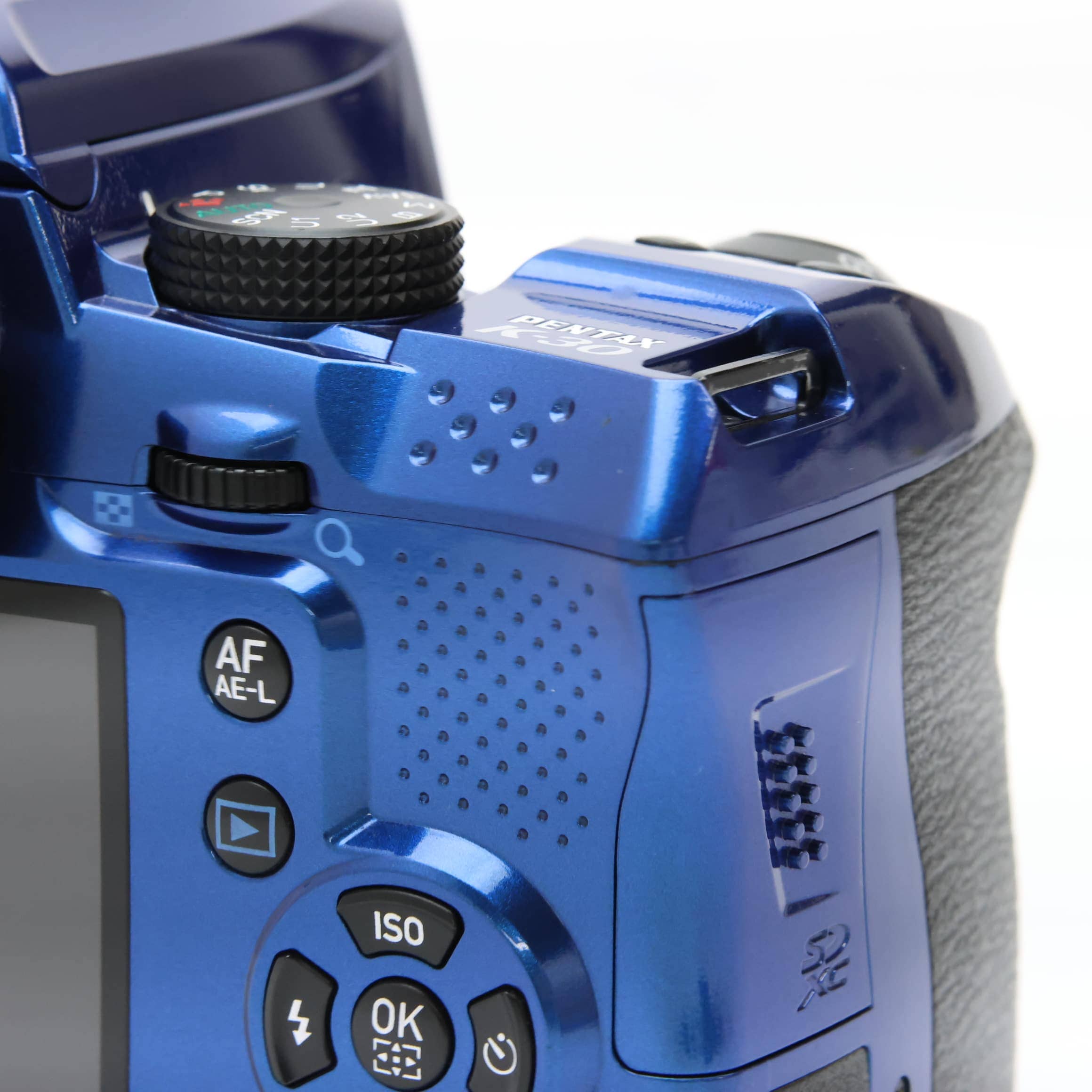 【ジャンク】PENTAX K-30 デジタル一眼レフカメラ　ブルー　レンズ付き ペンタックス 【中古】PENTAX K-30 クリスタルブルー デジタル一眼レフ