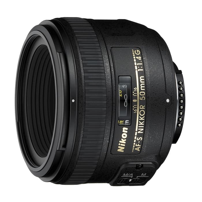 Nikkor 50mm 1.8　純正フィルター、純正キャップ付き