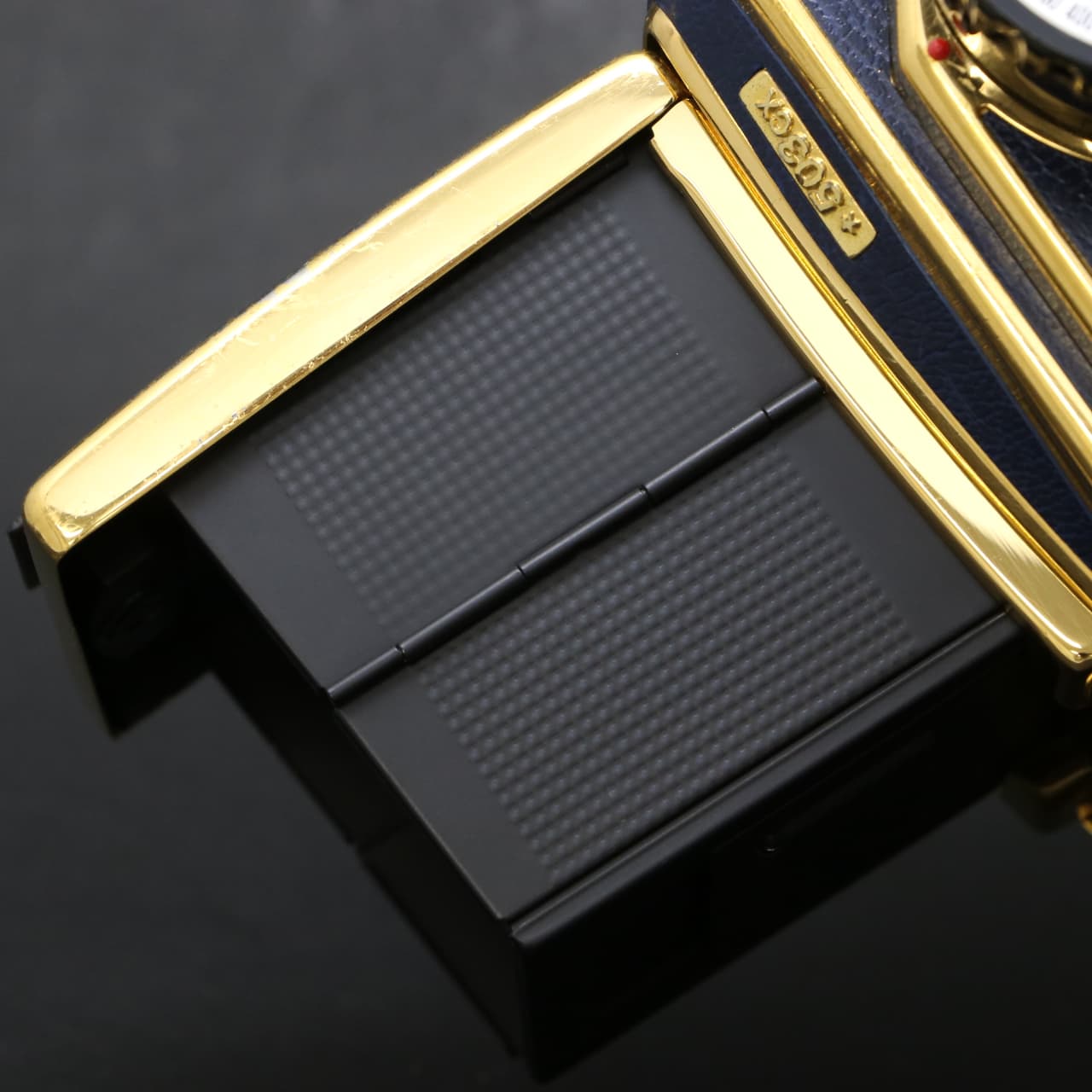 パ*ダ様 ジャンク品　ハッセルブラッド　503CX + CF80mm F2.8 中古)HASSELBLAD (ハッセルブラッド) 503CX +CF80mm F2.8 +A12 50周年