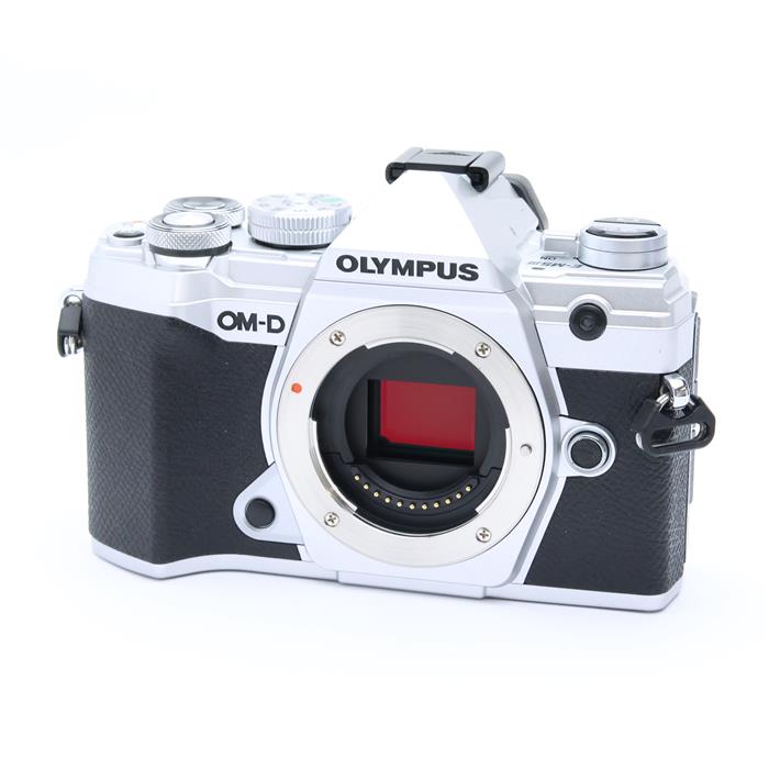 OLYMPUS オリンパス OM-D ボディ シルバー 中古品 中古)OLYMPUS