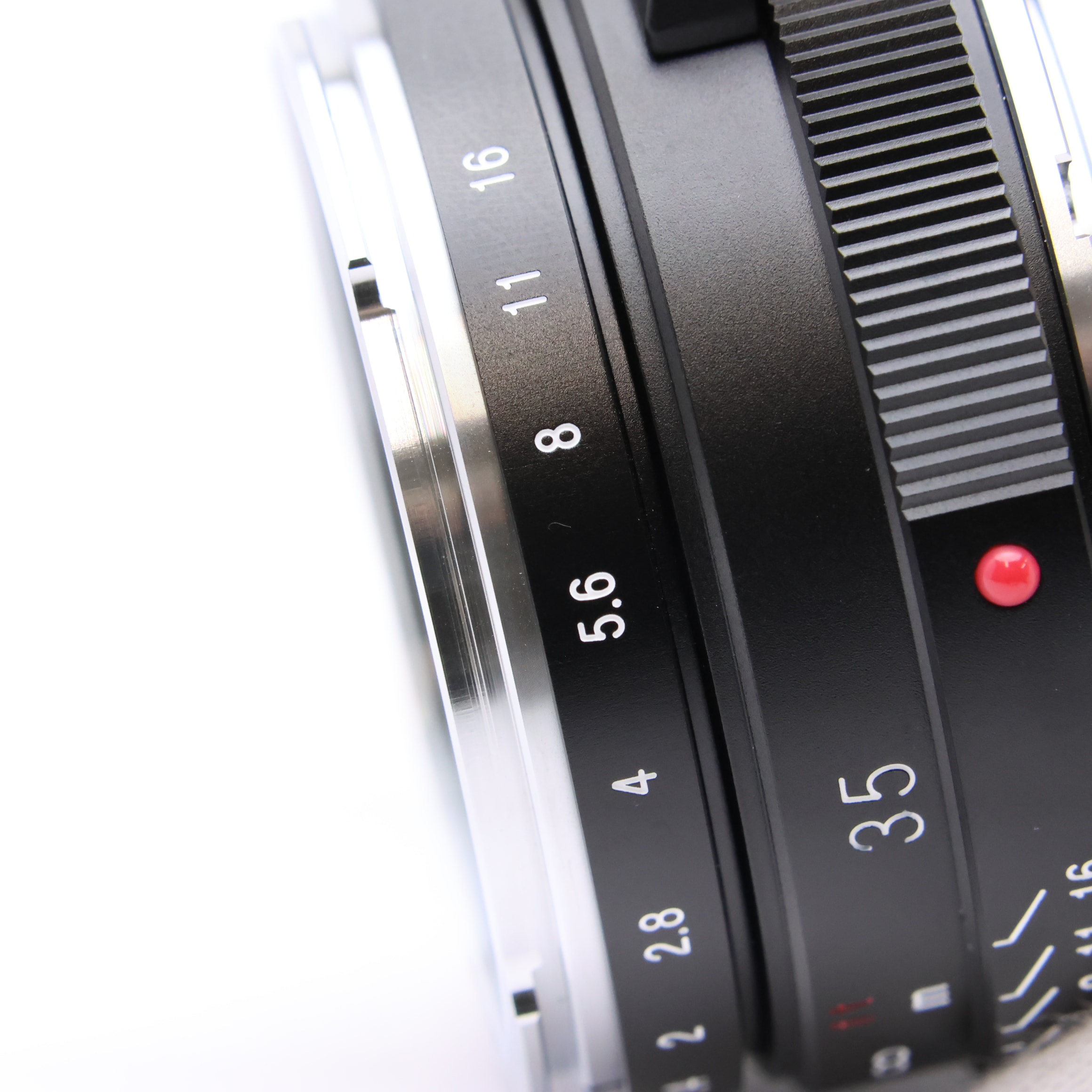 中古)Voigtlander (フォクトレンダー) NOKTON classic 35mm F1.4 II MC