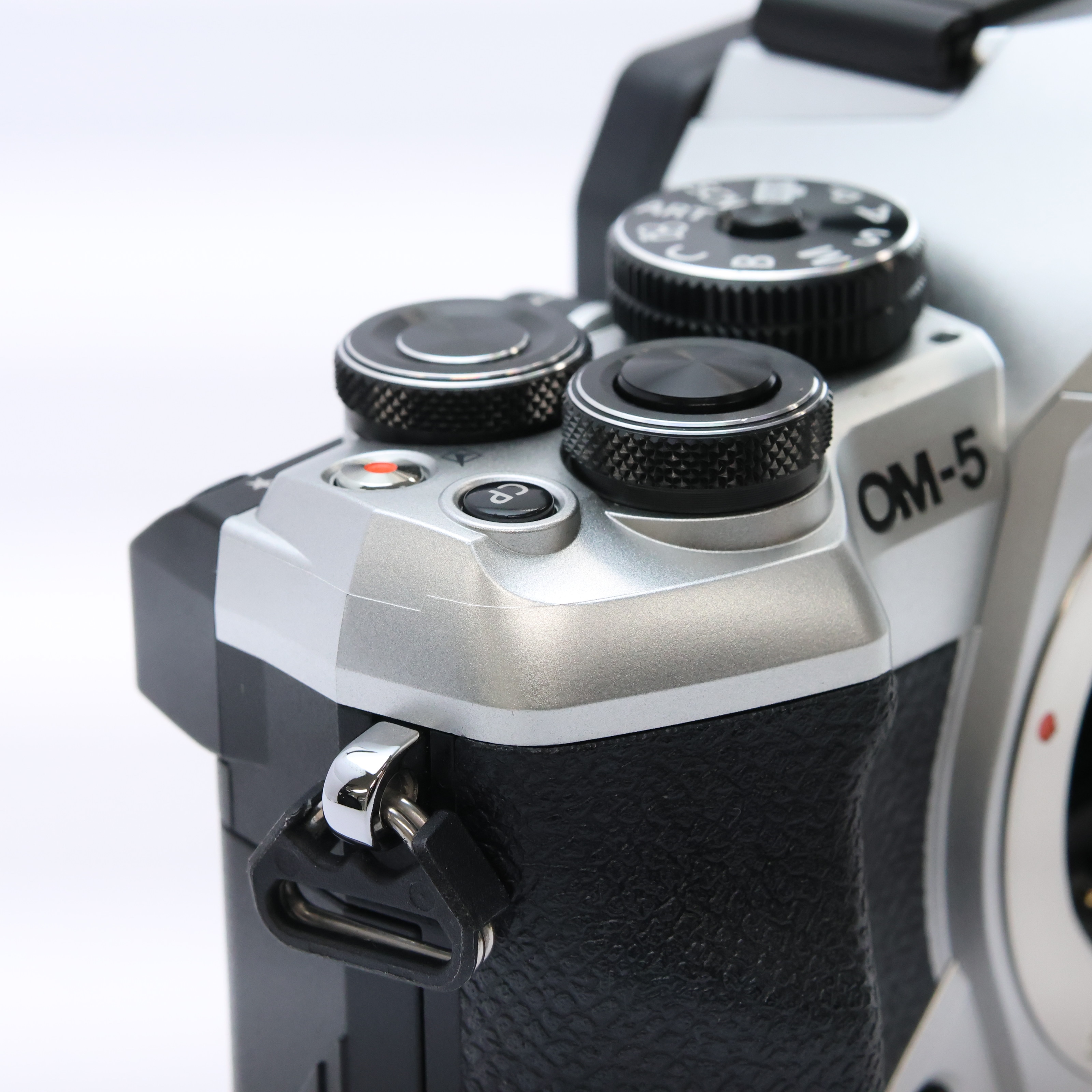 中古)OM SYSTEM（オーエムシステム） OM-5 Mark II ボディ シルバー