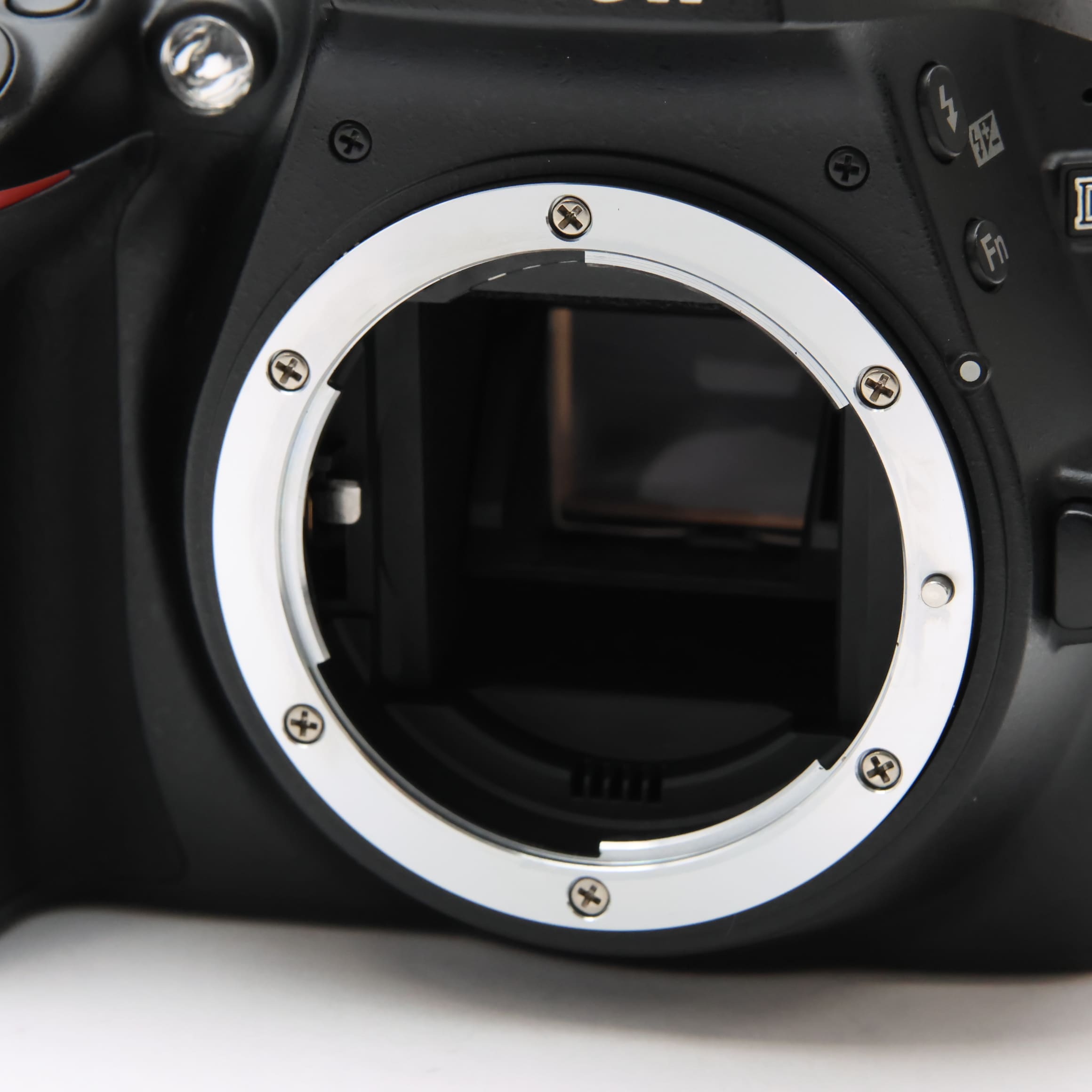 中古)Nikon (ニコン) D3400 18-55VR レンズキット ブラック（商品ID 