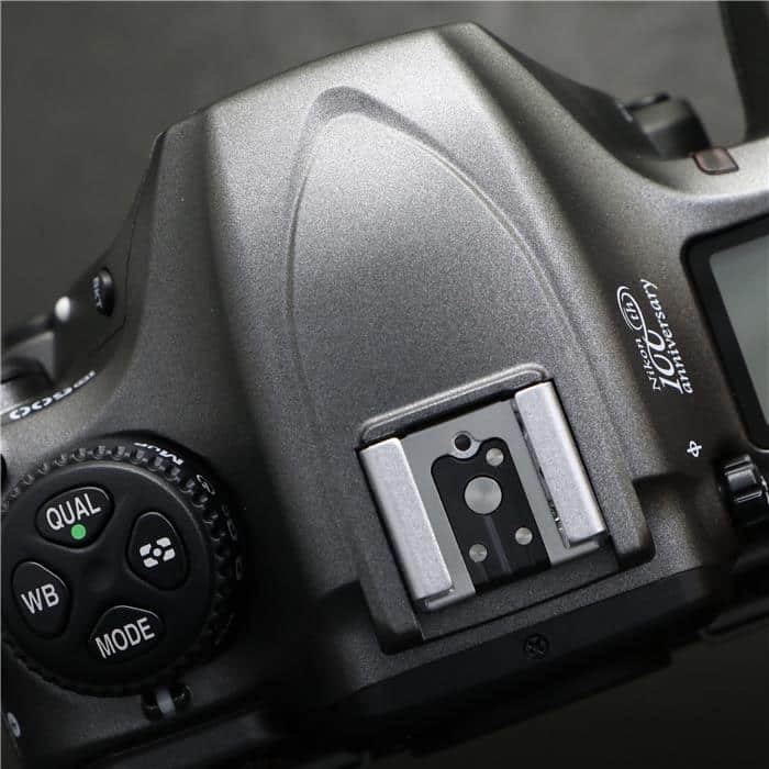 中古)Nikon (ニコン) D500 ボディ 100周年記念モデル メタリックグレー