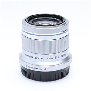 新品)OLYMPUS (オリンパス) M.ZUIKO DIGITAL 45mm F1.8 シルバー（商品