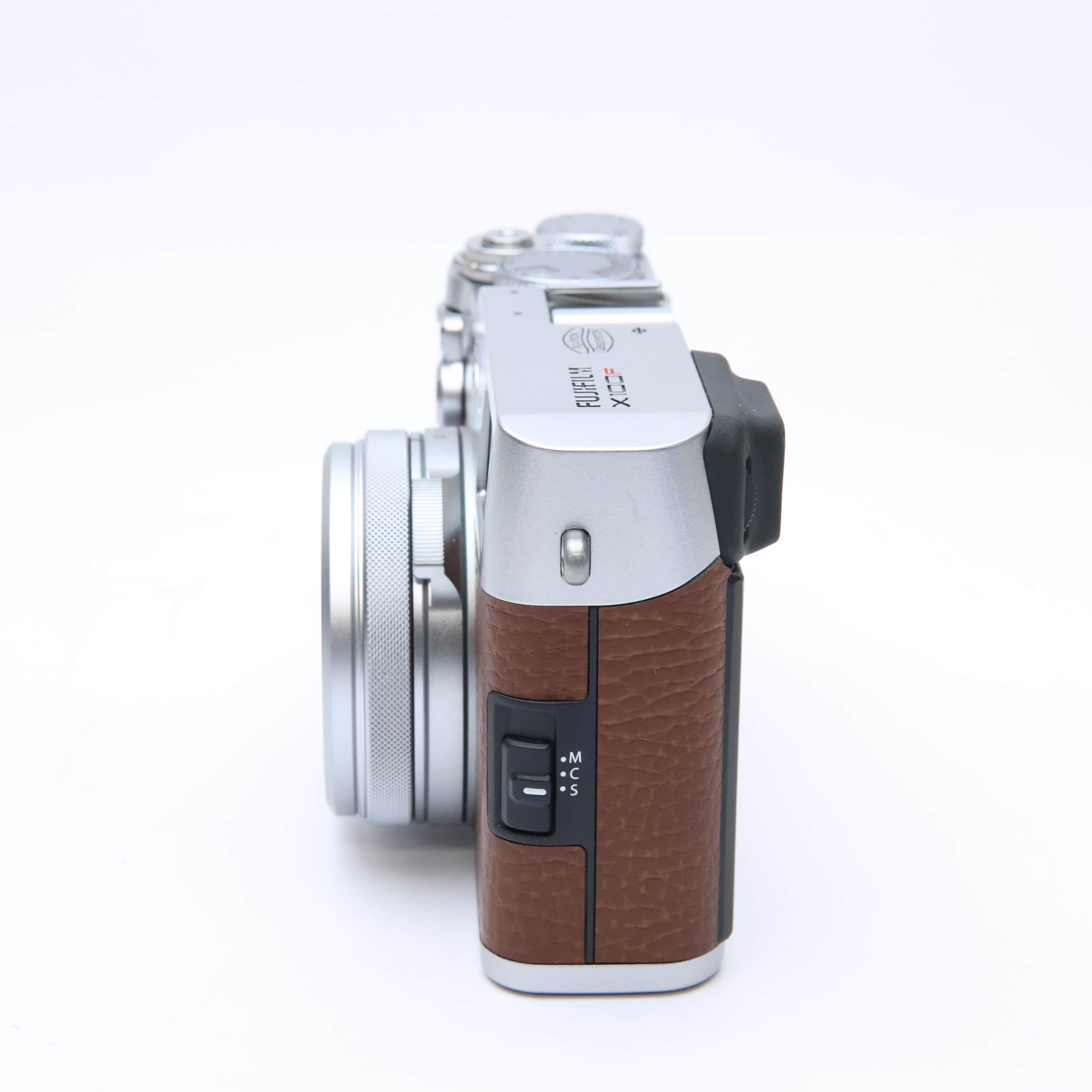 中古)FUJIFILM (フジフイルム) X100F ブラウン（商品ID：3717022354864 