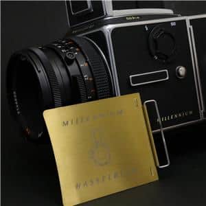 HASSELBLAD 503CW ミレニアムキット (CFE80/2.8+A12マガジン)