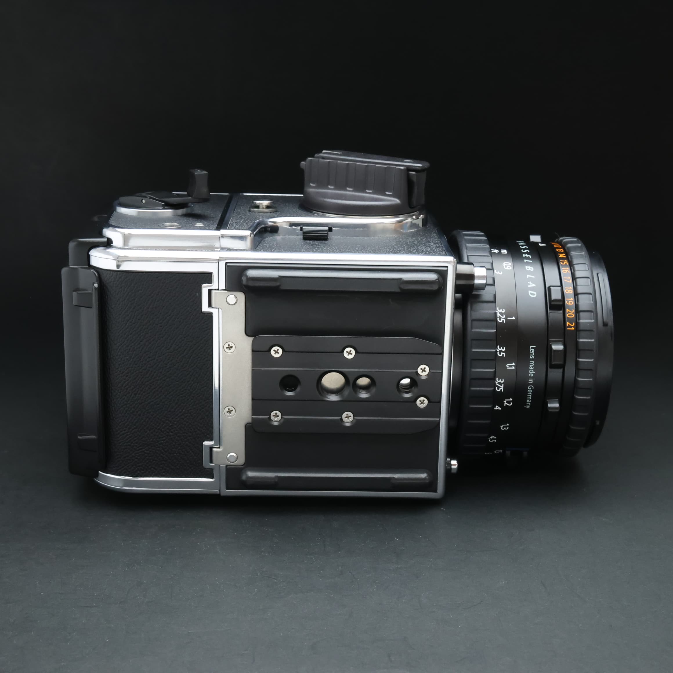 Hasselblad 503CW body ハッセルブラッド 中判 カメラ 中古)HASSELBLAD (ハッセルブラッド) 503CW ミレニアムキット（ボディ