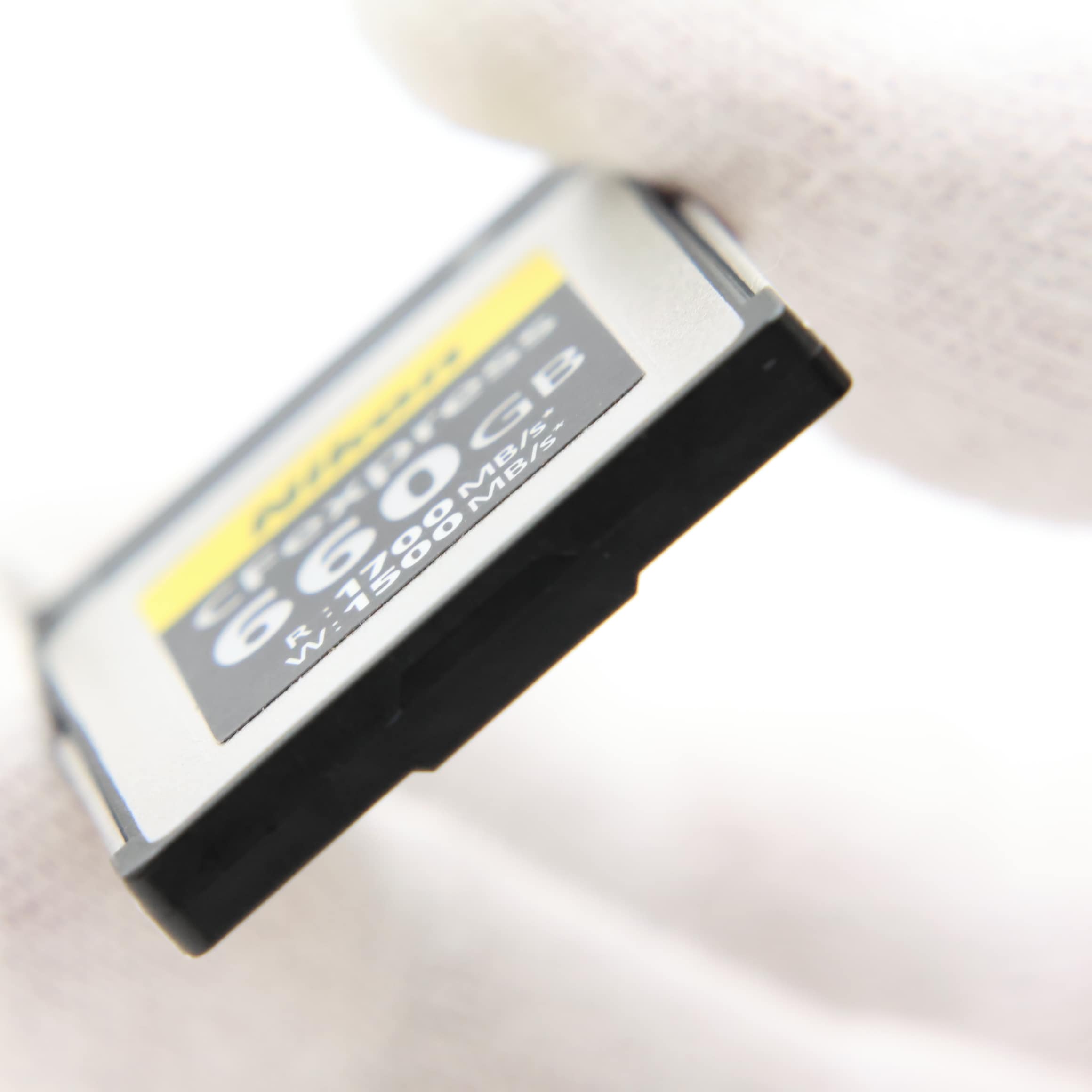 中古)Nikon (ニコン) CFexpress TypeB 660GB MC-CF660G（商品ID