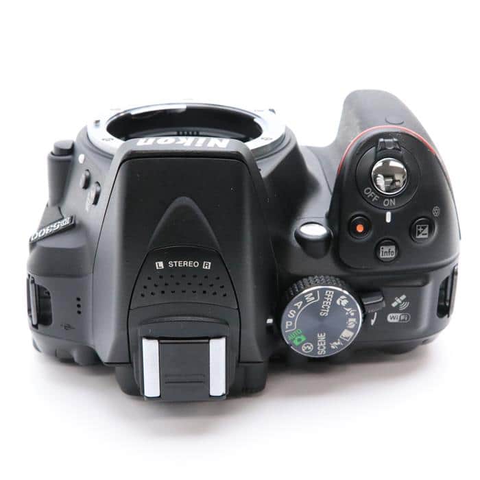 美品 ニコン Nikon D5200☆高画質一眼レフ☆スマホ転送可☆動画