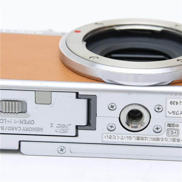 中古)Panasonic (パナソニック) LUMIX DMC-GF7W ダブルズームレンズ