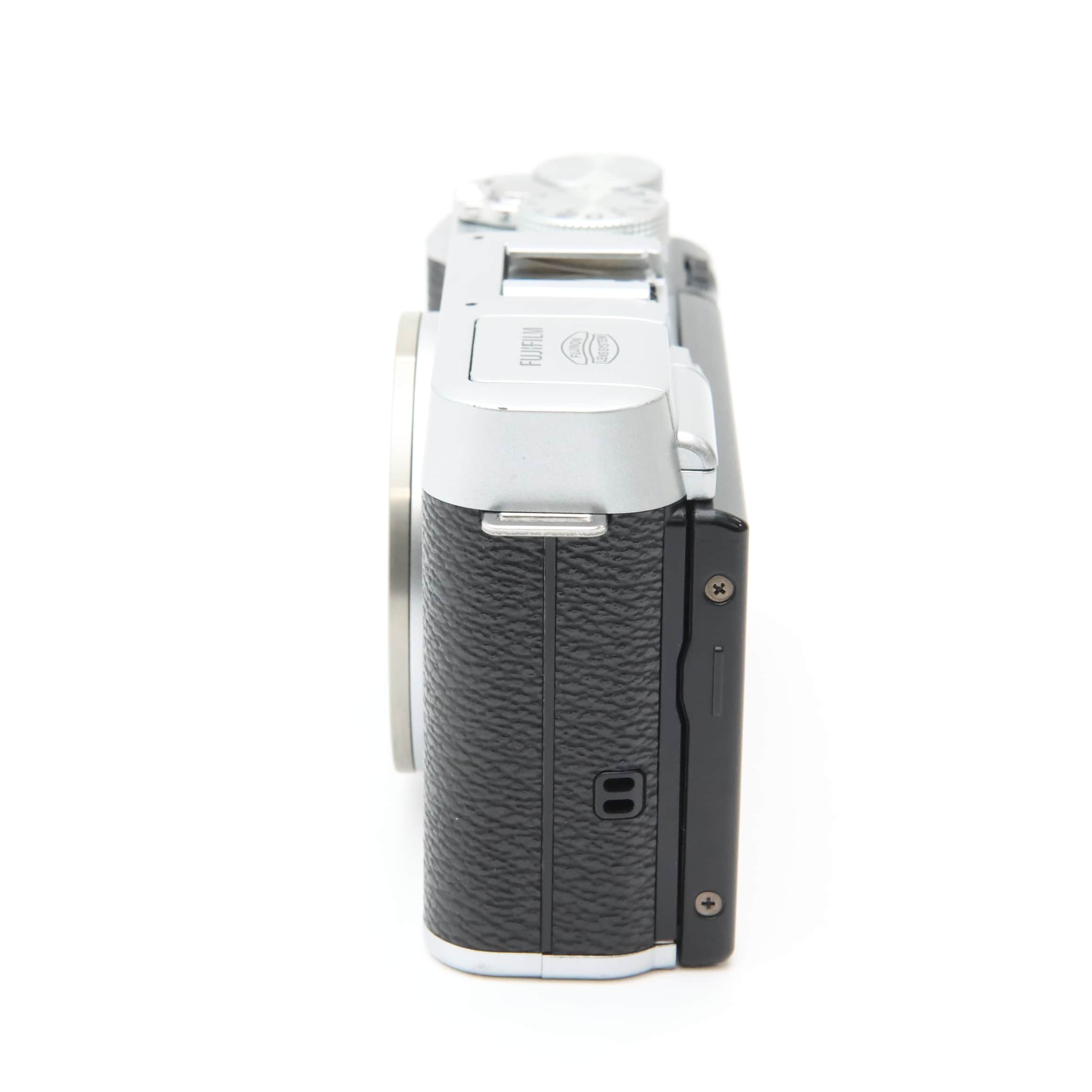 ■ 美品 ■ フジフィルム　FUJIFILM X-M1 シルバー ボディ 中古)FUJIFILM (フジフイルム) X-M1 ボディ シルバー（商品ID