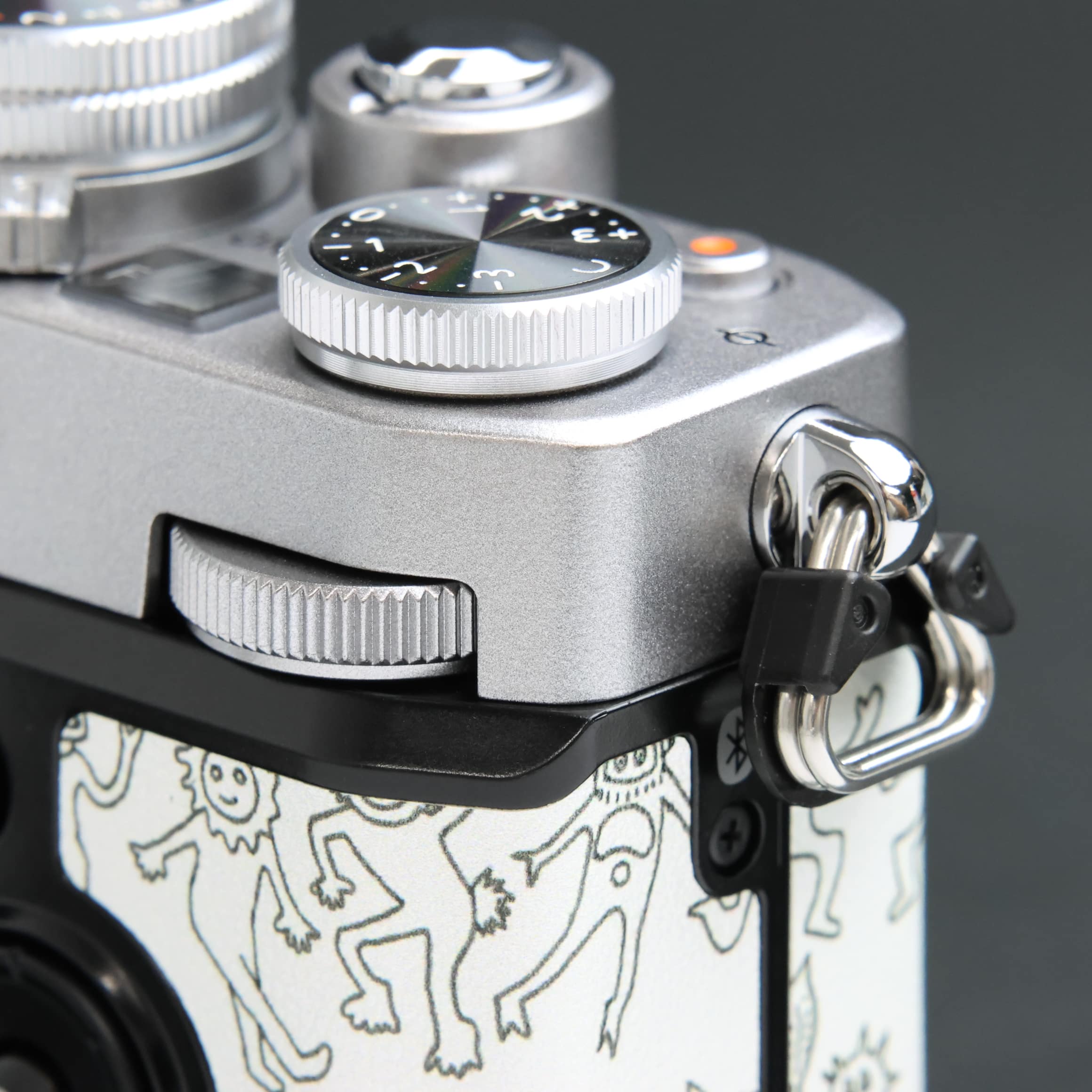 中古)Nikon (ニコン) Zfc ボディ HERALBONY シルバー（商品ID
