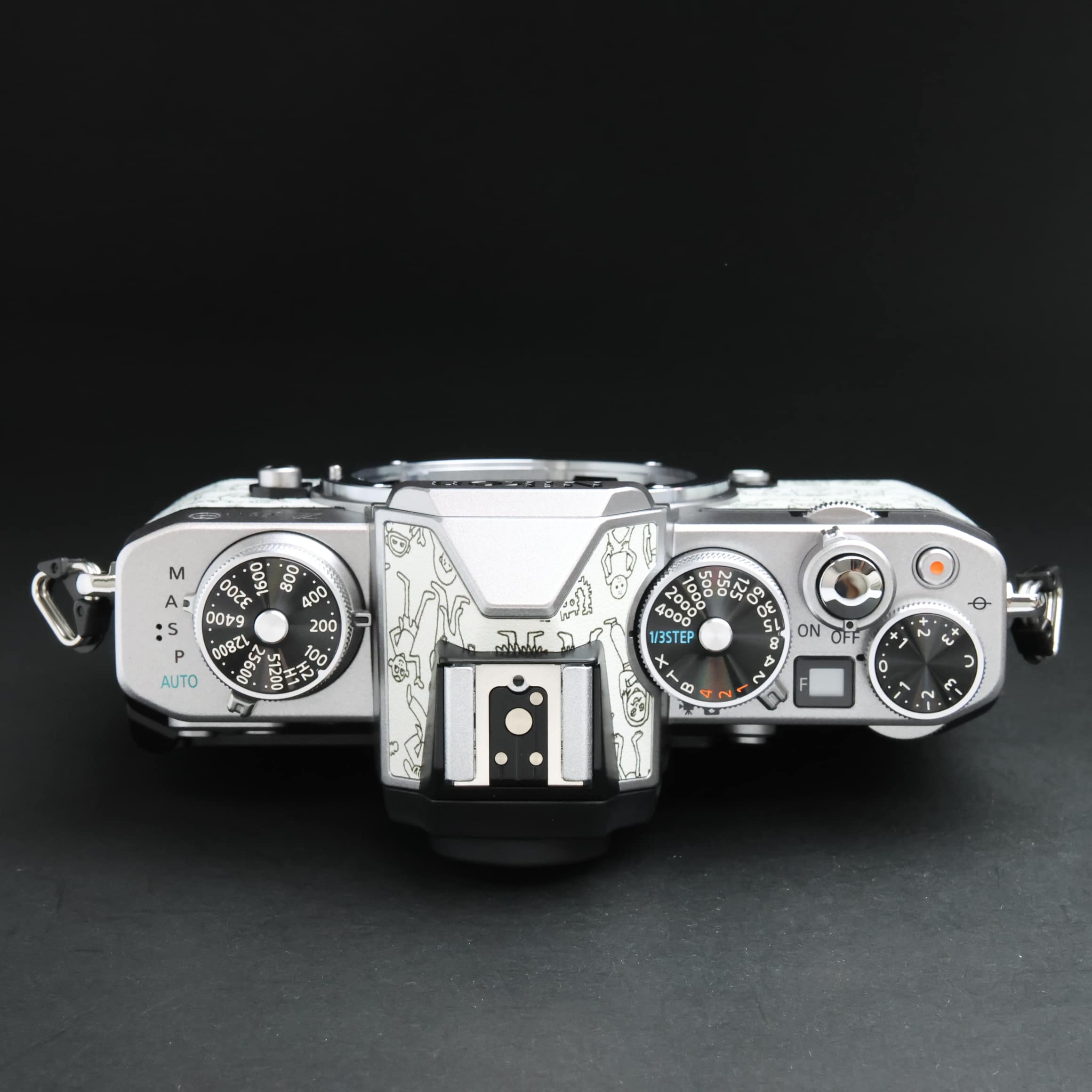 中古)Nikon (ニコン) Zfc ボディ HERALBONY シルバー（商品ID