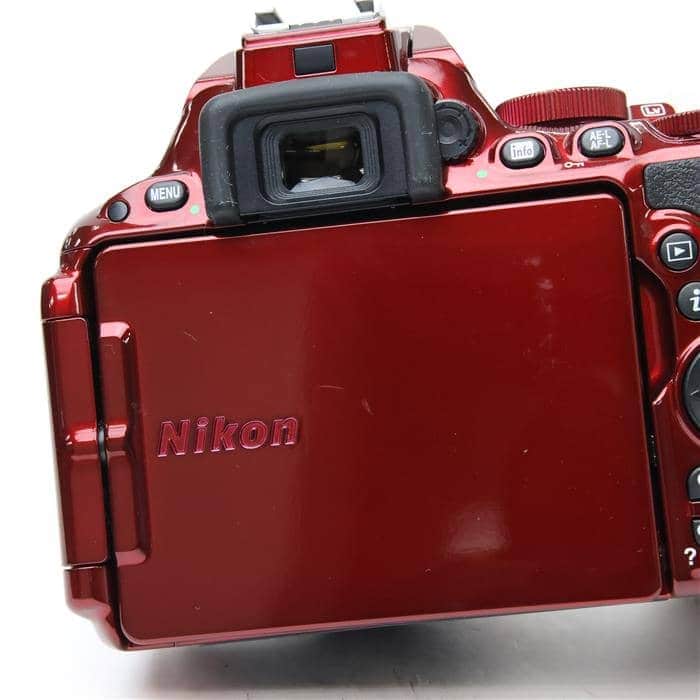 中古)Nikon (ニコン) D5500 18-55 VR II レンズキット レッド