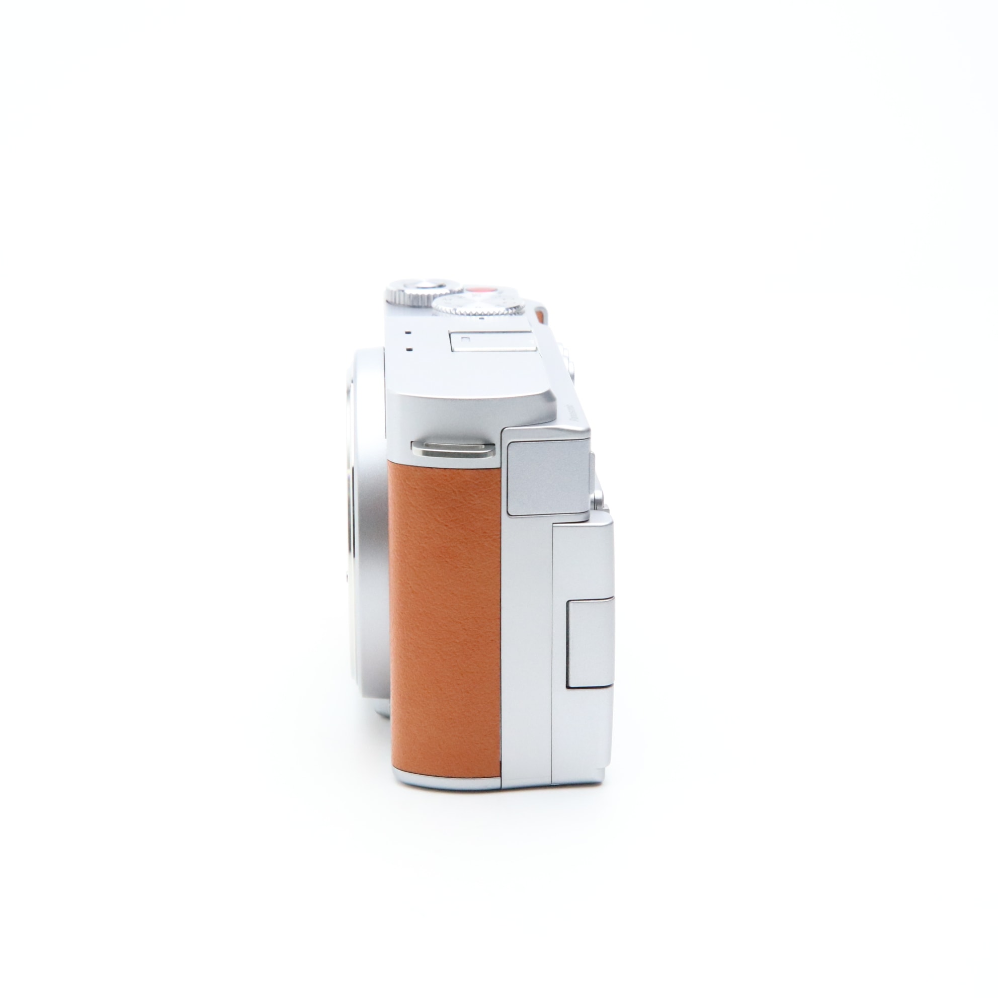 【中古】(パナソニック) Panasonic DC-S9 ボディ(DC-S9) 中古：A(美品)】パナソニック LUMIX DC-S9-S ボディ ダークシルバー