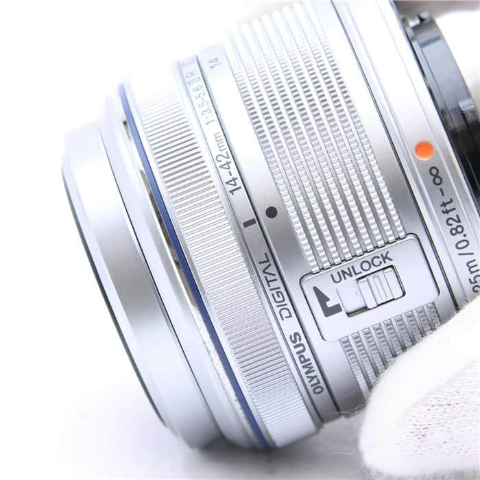 M.ZUIKO DIGITAL 14-42mm F3.5-5.6IIR