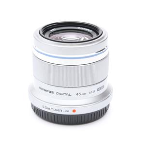 新品)OLYMPUS (オリンパス) M.ZUIKO DIGITAL 45mm F1.8 シルバー（商品