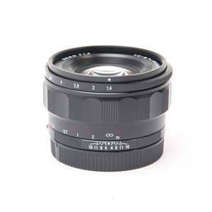 新品)Voigtlander (フォクトレンダー) NOKTON classic 35mm F1.4 E