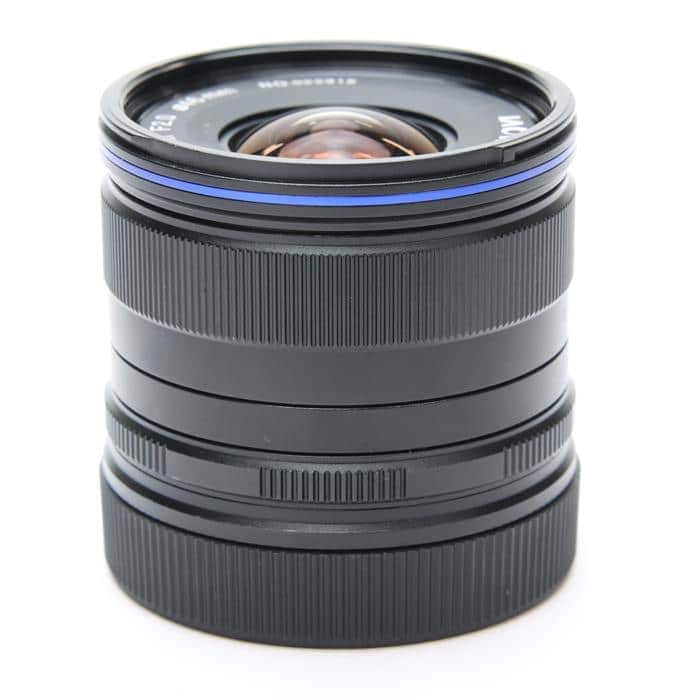 7.5mm F2(マイクロフォーサーズ用)