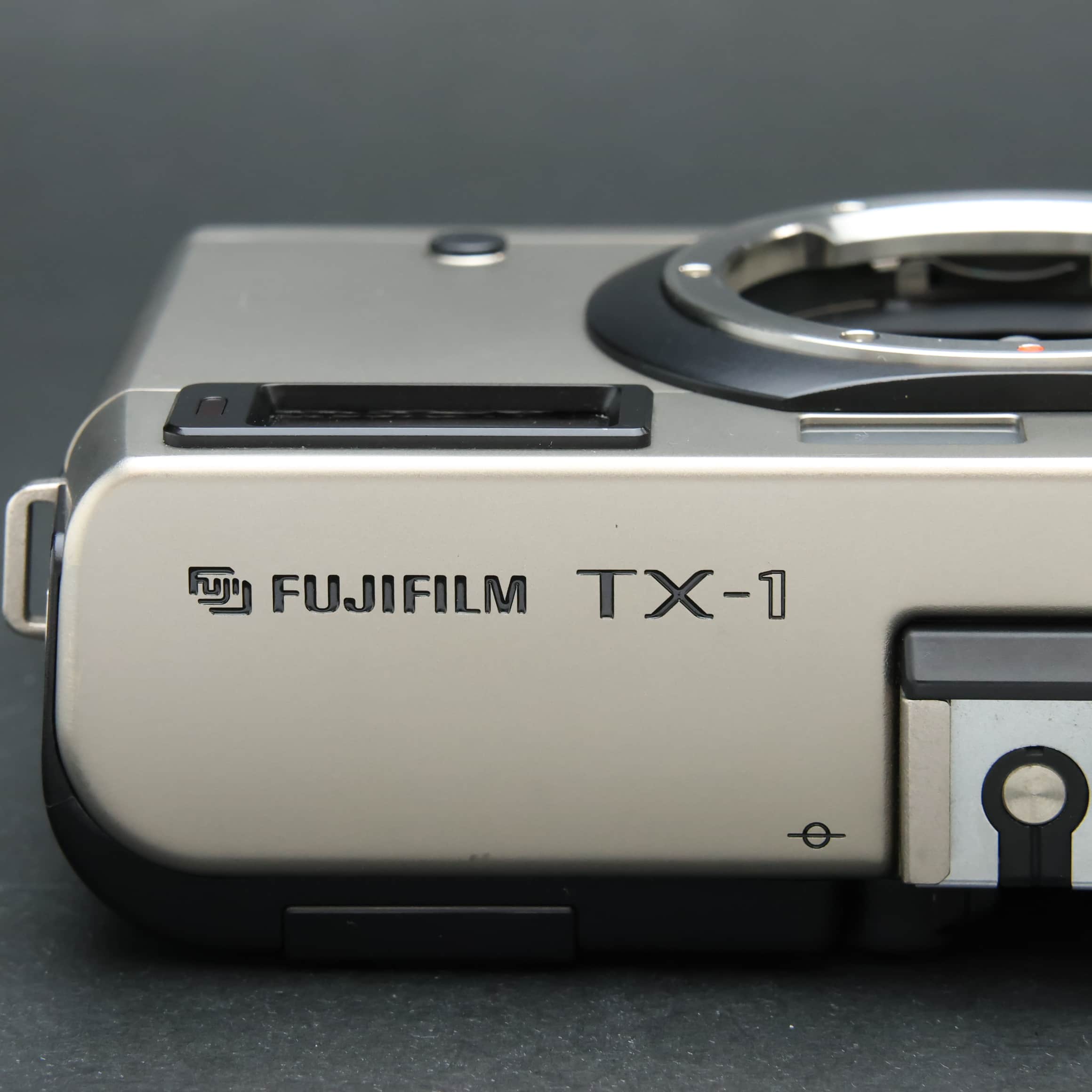 中古)FUJIFILM (フジフイルム) TX-1 + 45mm F4 セット（商品ID