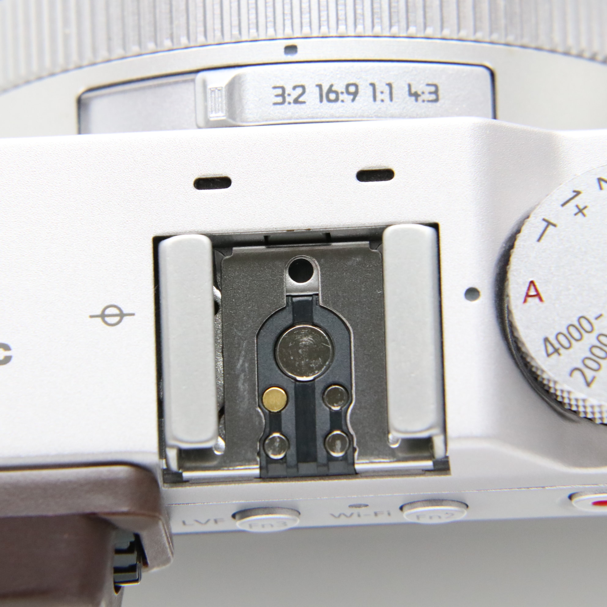 中古)Panasonic (パナソニック) LUMIX LX100 DMC-LX100-S シルバー