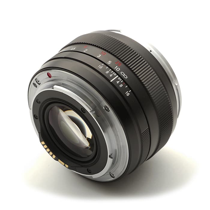 新品)Carl Zeiss (カールツァイス) Planar T* 50mm F1.4 ZE（キヤノン