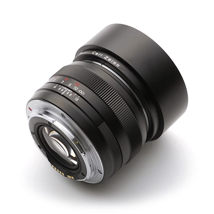 新品)Carl Zeiss (カールツァイス) Planar T* 50mm F1.4 ZE（キヤノン