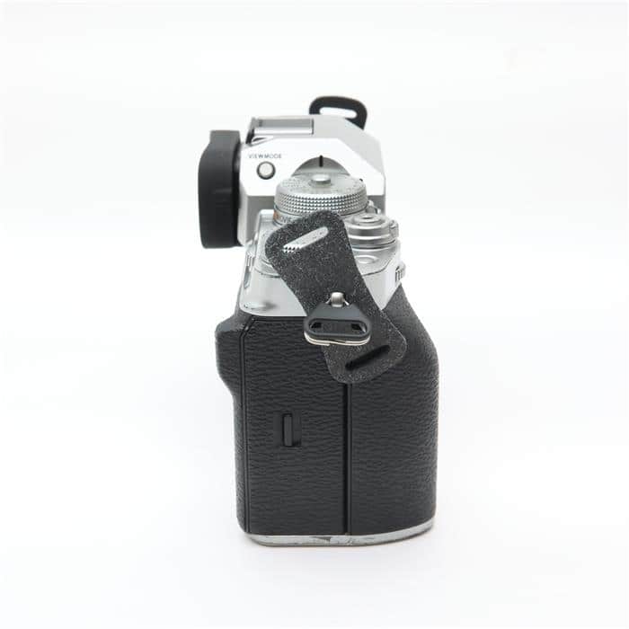 FUJIFILM X-T4 シルバー(ピークデザイン ストラップ付き) 中古)FUJIFILM (フジフイルム) X-T4 ボディ シルバー（商品ID