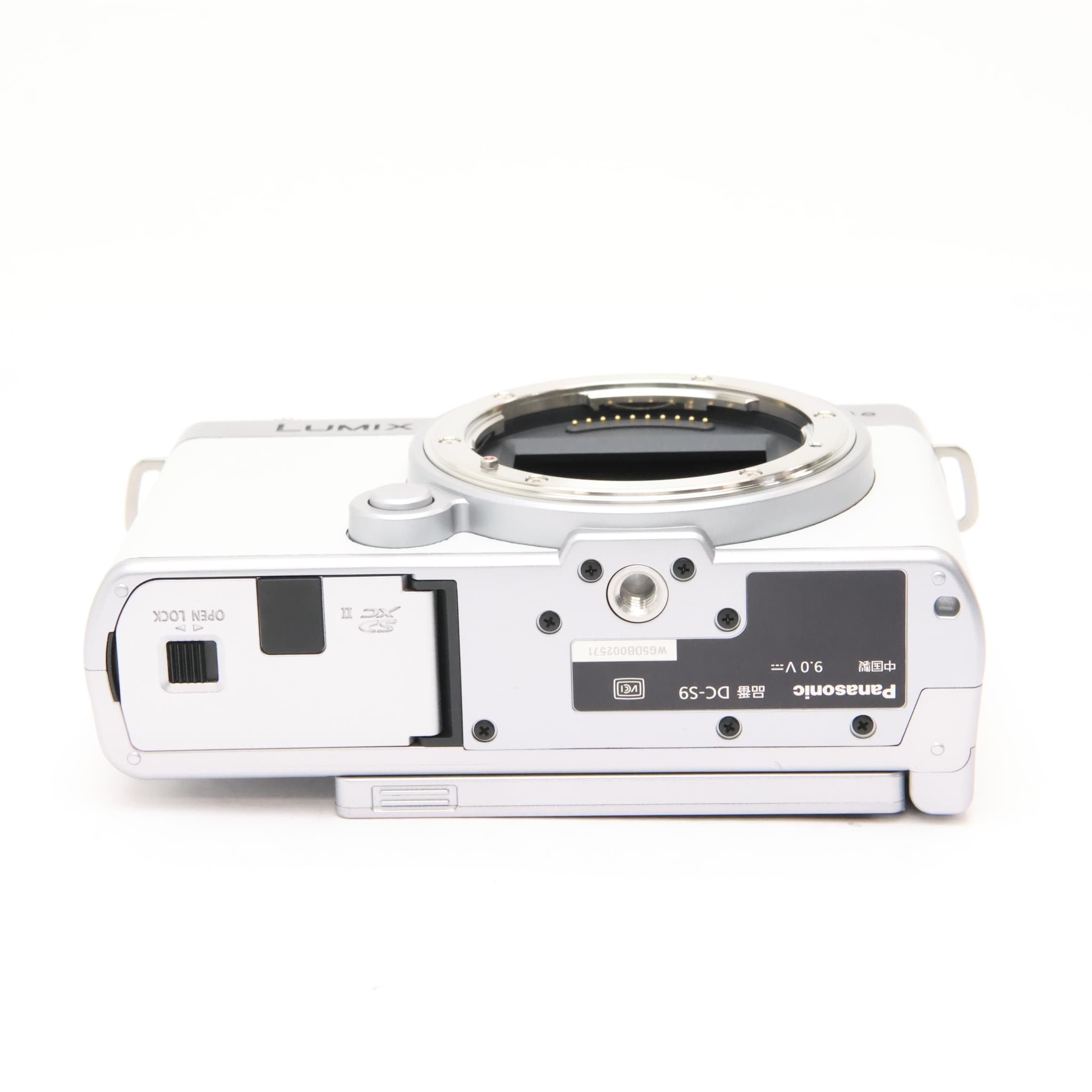 中古)Panasonic (パナソニック) LUMIX S9 ボディ DC-S9 エクステリア張
