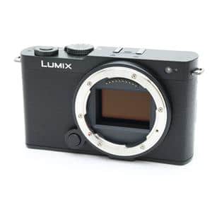 17000→15000円に　LUMIX レッドカメラ 　カメラバッグ付き（中古） 17000→15000円に LUMIX レッドカメラ カメラバッグ付き（中古） 17000