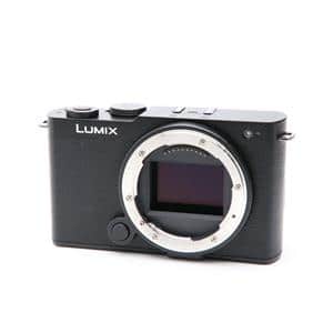 17000→15000円に　LUMIX レッドカメラ 　カメラバッグ付き（中古） 17000→15000円に LUMIX レッドカメラ カメラバッグ付き（中古） 17000