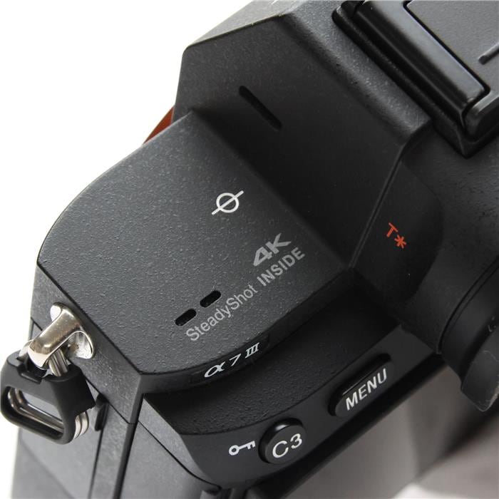 ＊muku＊　SONY α7iii ボディ SONY(ソニー) α7III ボディ ILCE-7M3(α7III ボディ): カメラ 銀