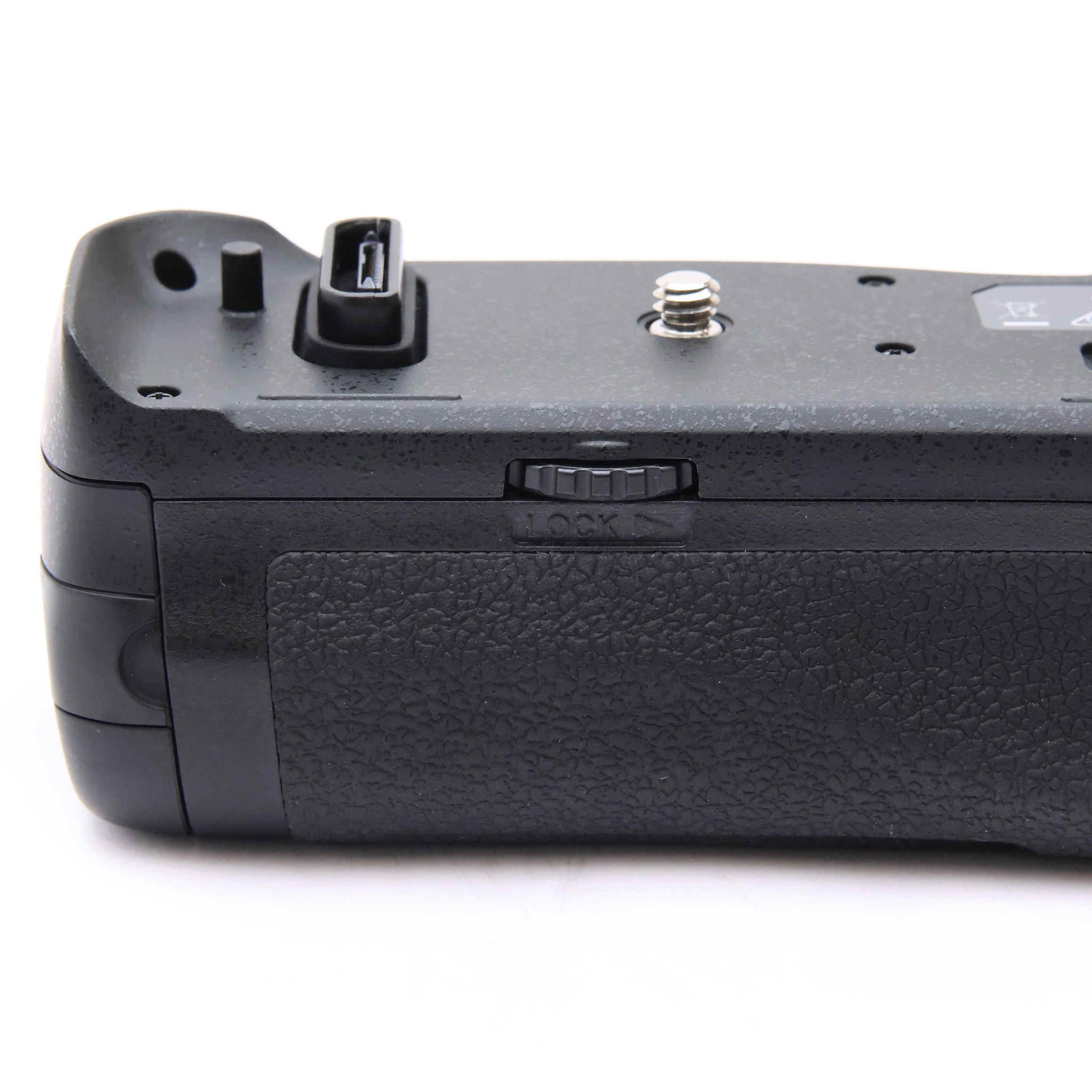 中古)Nikon (ニコン) マルチパワーバッテリーパック MB-D17（商品ID