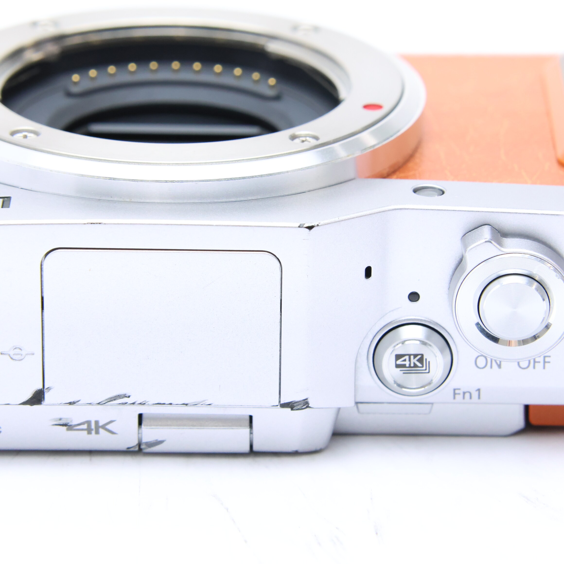 中古)Panasonic (パナソニック) LUMIX GF10 ボディ DC-GF10 オレンジ