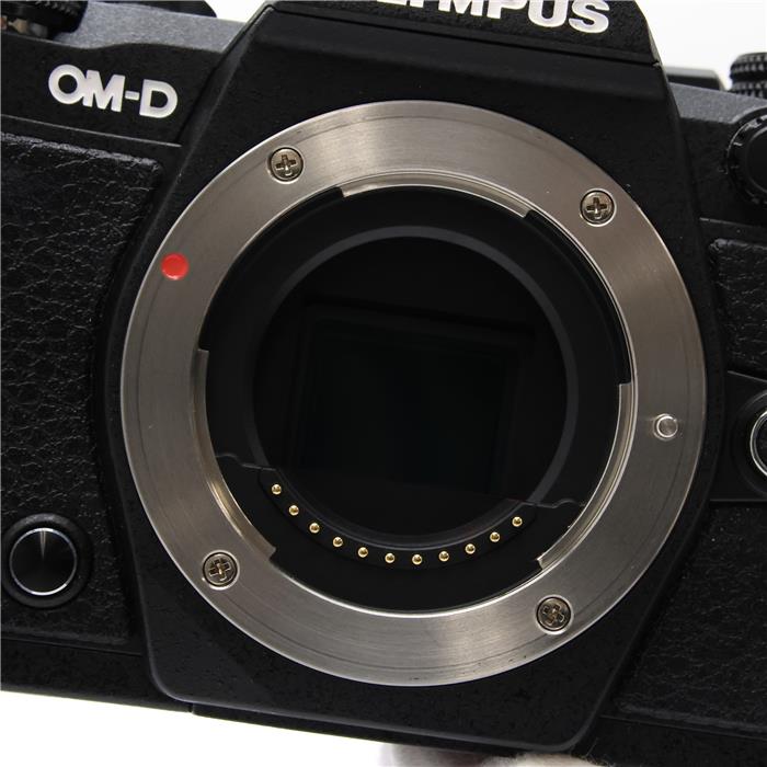 中古)OLYMPUS (オリンパス) OM-D E-M5 Mark II 14-150mmIIレンズキット