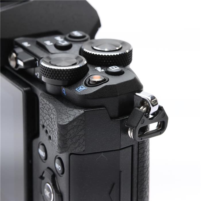 中古)OLYMPUS (オリンパス) OM-D E-M5 Mark II 14-150mmIIレンズキット