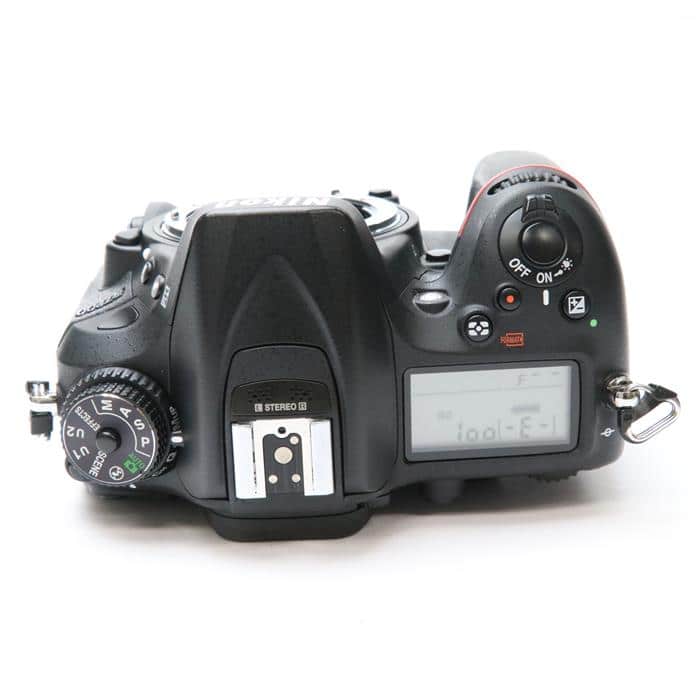 Nikon D3100 本体＋レンズ Nikon - Nikon D3100 本体と標準