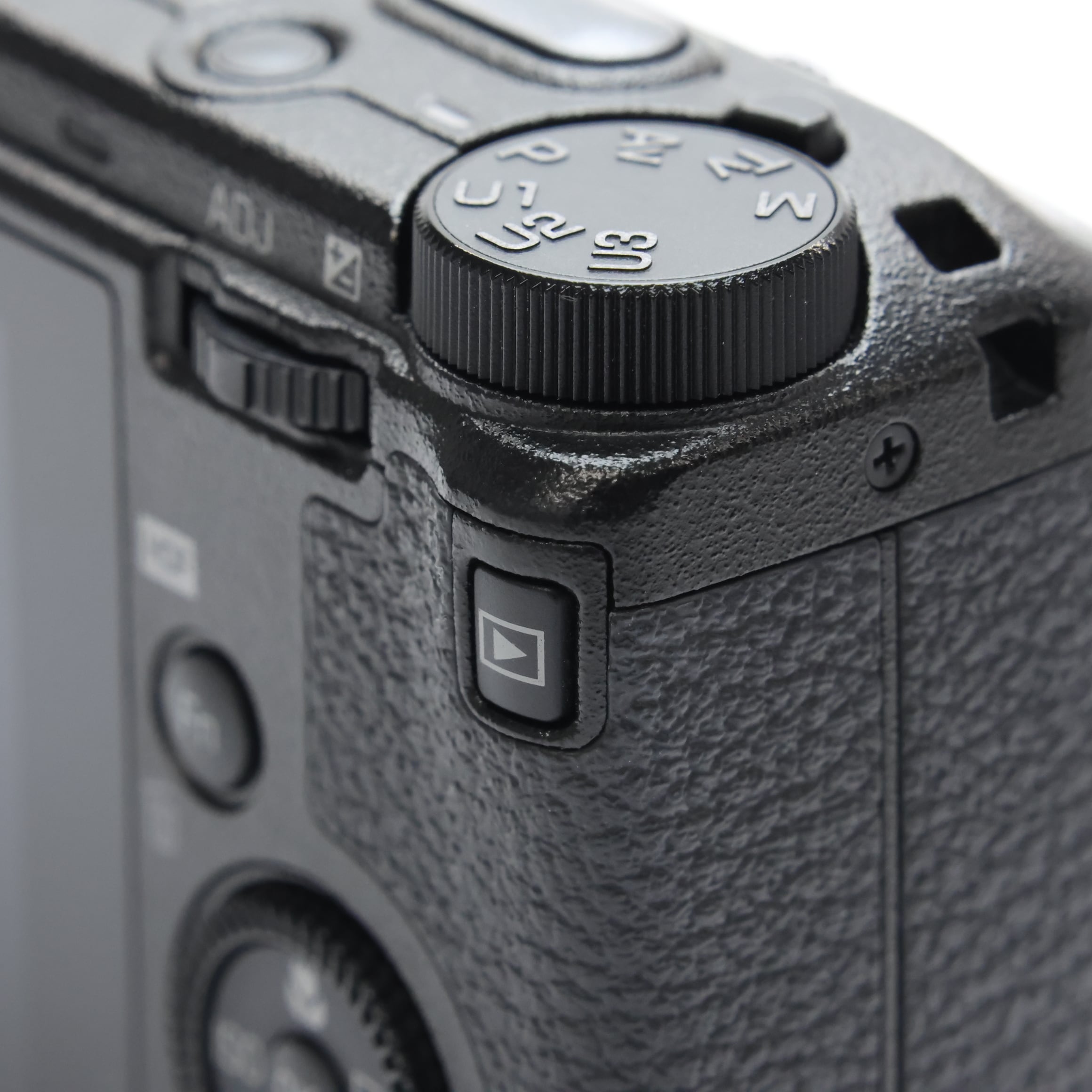 中古)RICOH (リコー) GR IIIx HDF（商品ID：3717030864959）詳細ページ
