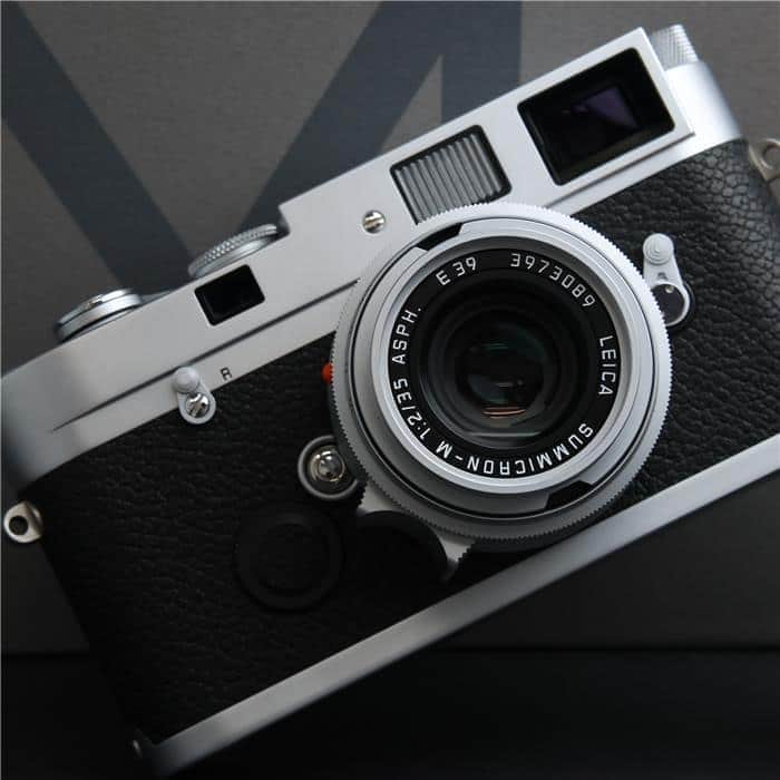 人気 ブランド 服をチェック - 最新トレンドファッション 中古)Leica (ライカ) MP 0.72 広角セット シルバー（商品ID フィルムカメラ