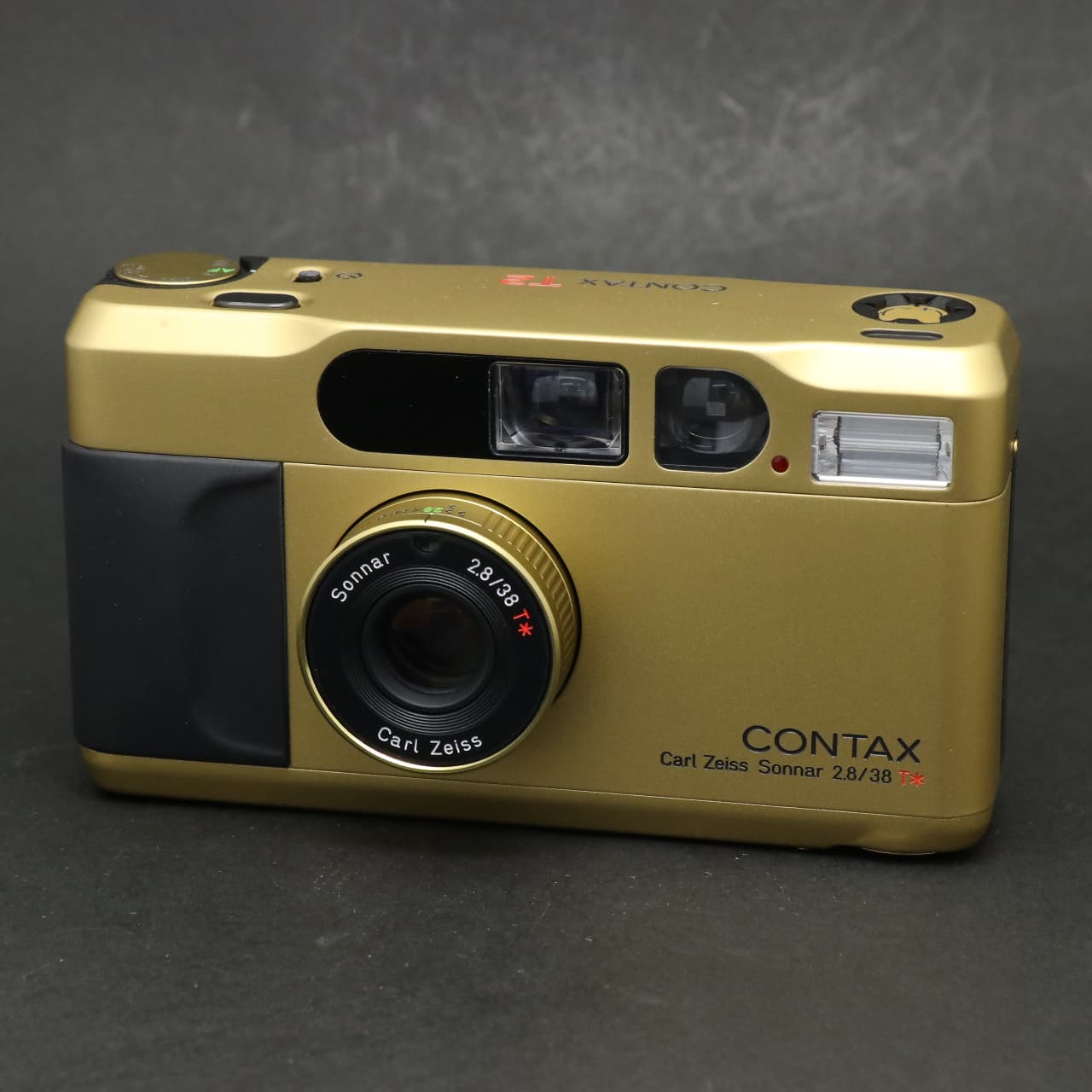 (中古)CONTAX (コンタックス) T2 チタンゴールド + DATA BACK T2（商品ID：3717006605968）詳細ページ | デジタルカメラ、ミラーレスカメラ、交換レンズの