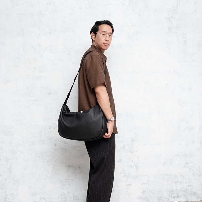 新品)BLACK TAG (ブラックタグ) SERENE Leather Shoulder Bag