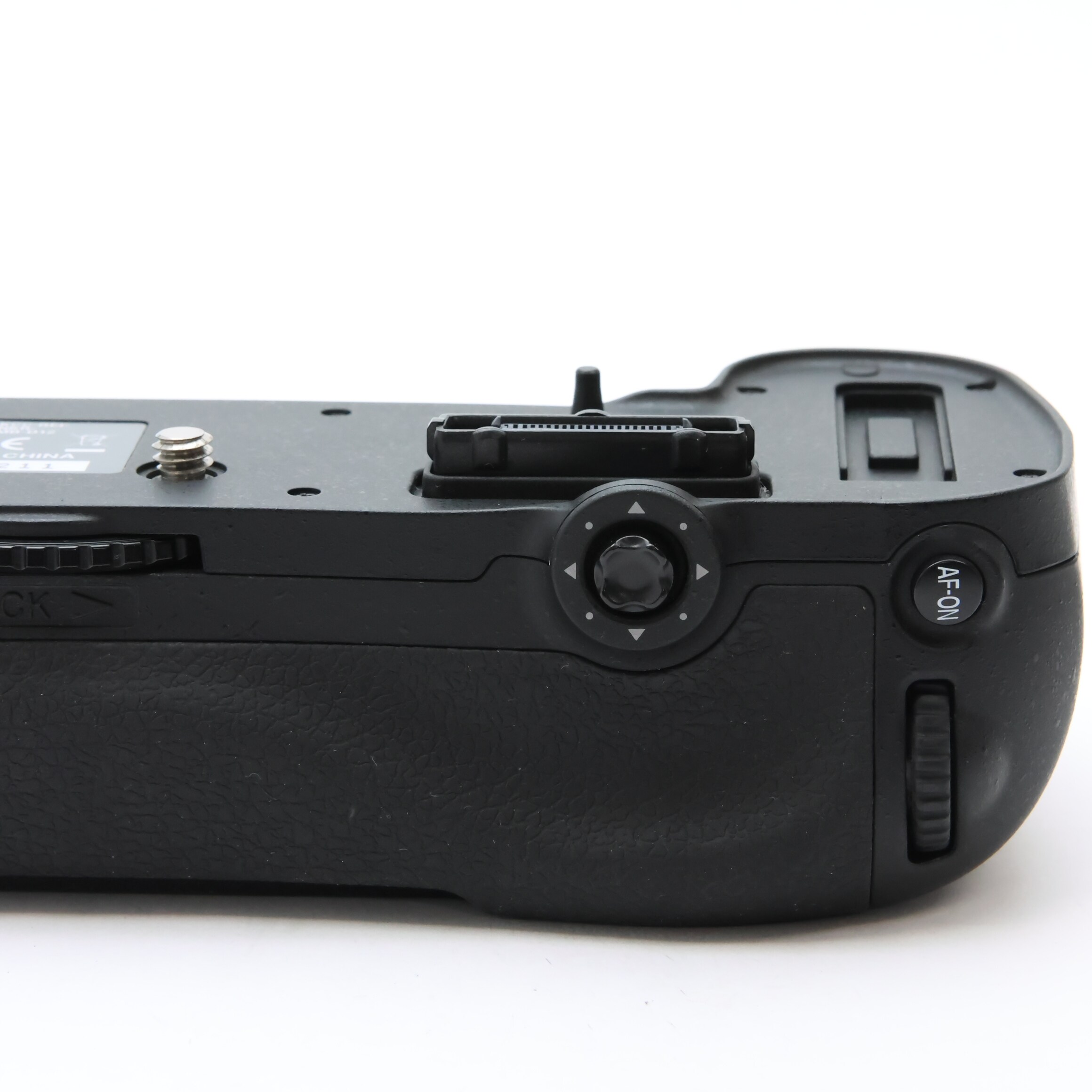 中古)Nikon (ニコン) マルチパワーバッテリーパック MB-D12（商品ID 