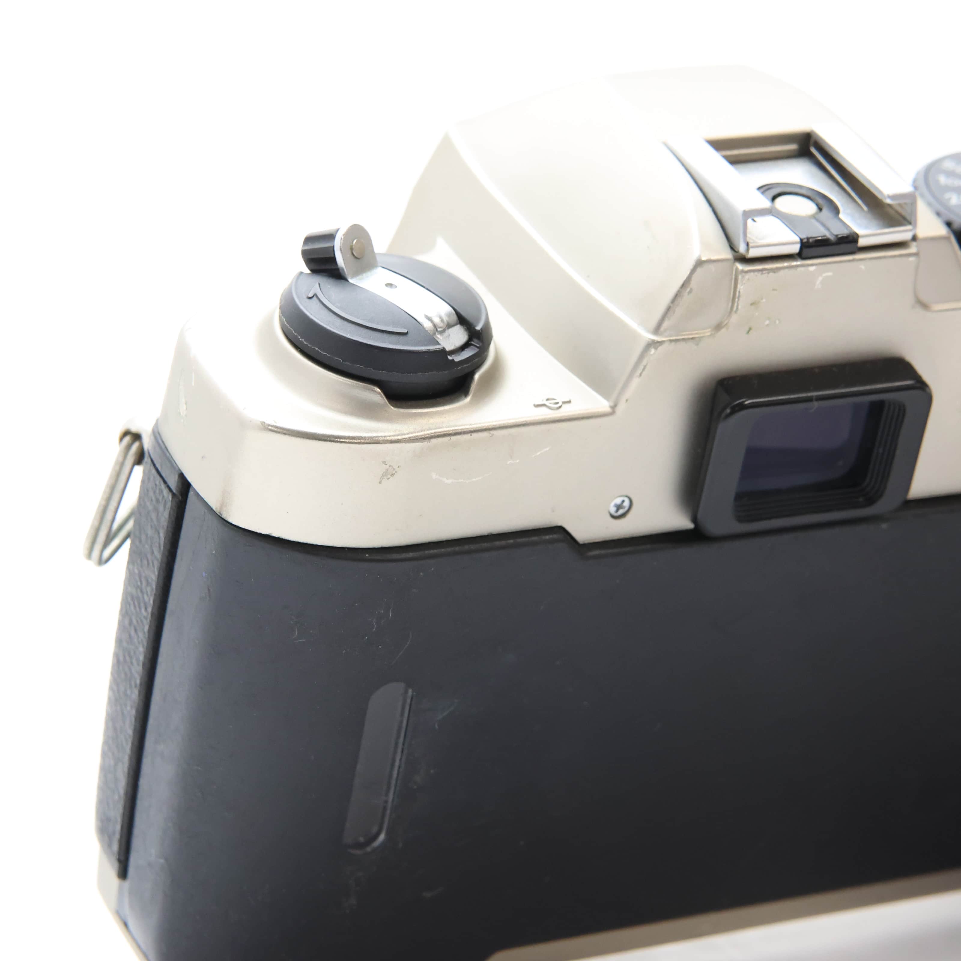 中古)Nikon (ニコン) FM10標準セット（商品ID：3717021247976）詳細