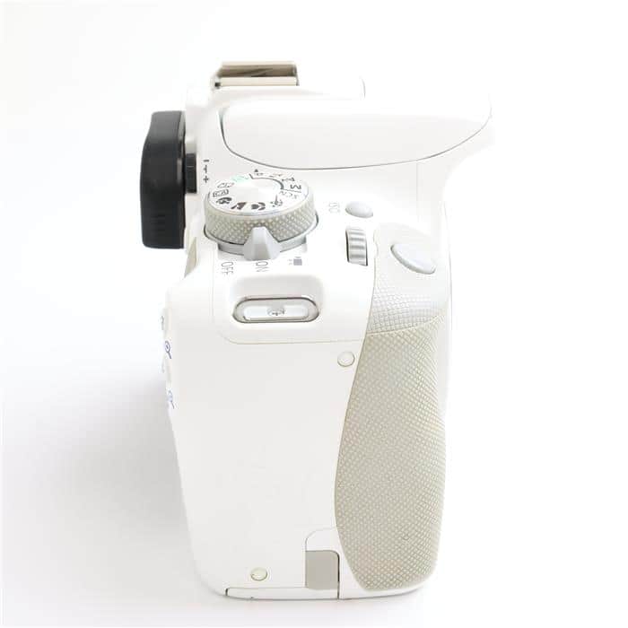 15221 ☆綺麗で清潔☆ Canon EOS Kiss X7 ボディ キヤノン 最安値，得価