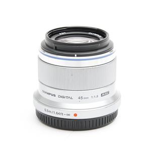 新品)OLYMPUS (オリンパス) M.ZUIKO DIGITAL 45mm F1.8 シルバー（商品