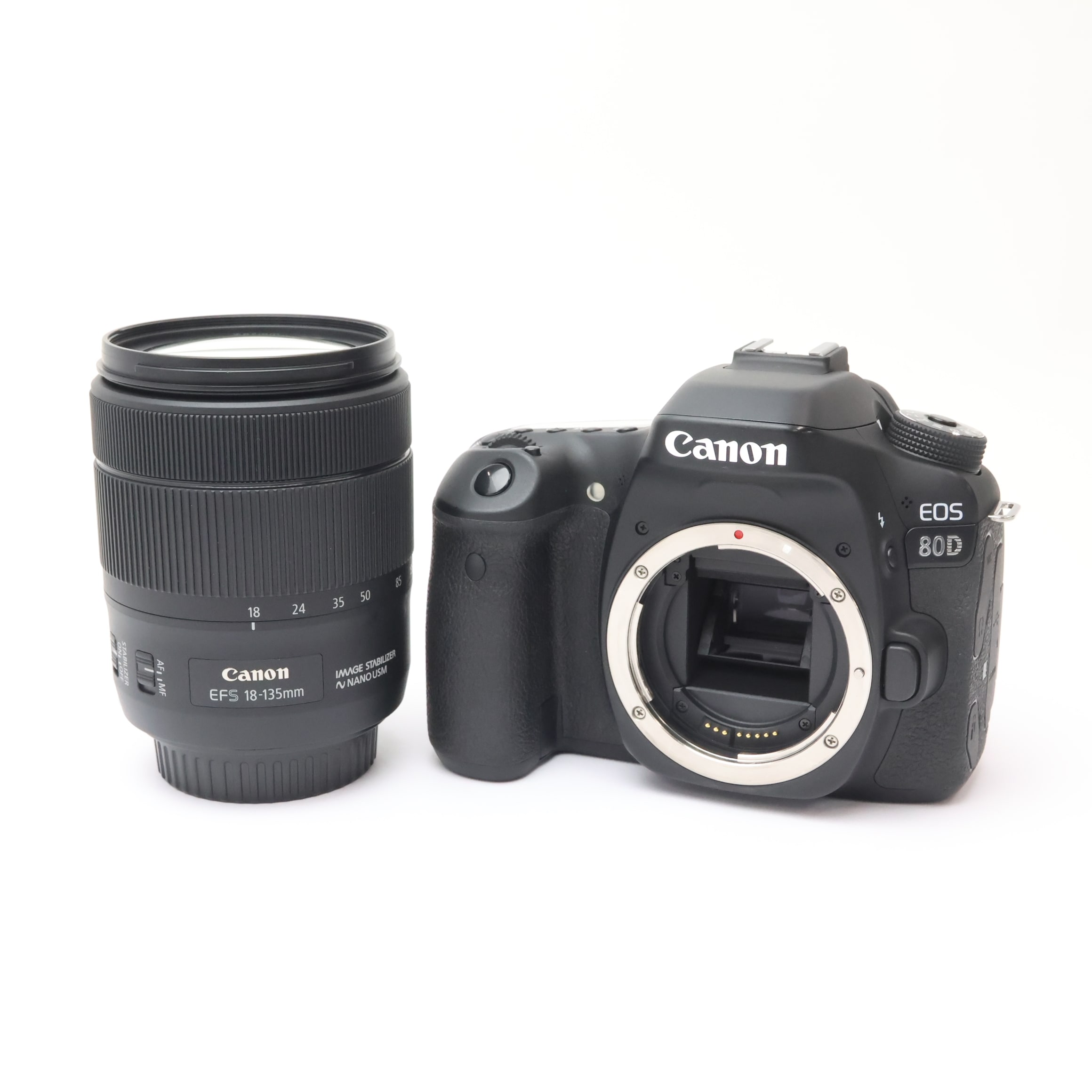 キヤノン EOS 80D EF-S18-135 IS USM 【おまけ付き】 中古)Canon (キヤノン) EOS 80D EF-S18-135 IS USM レンズキット（商品
