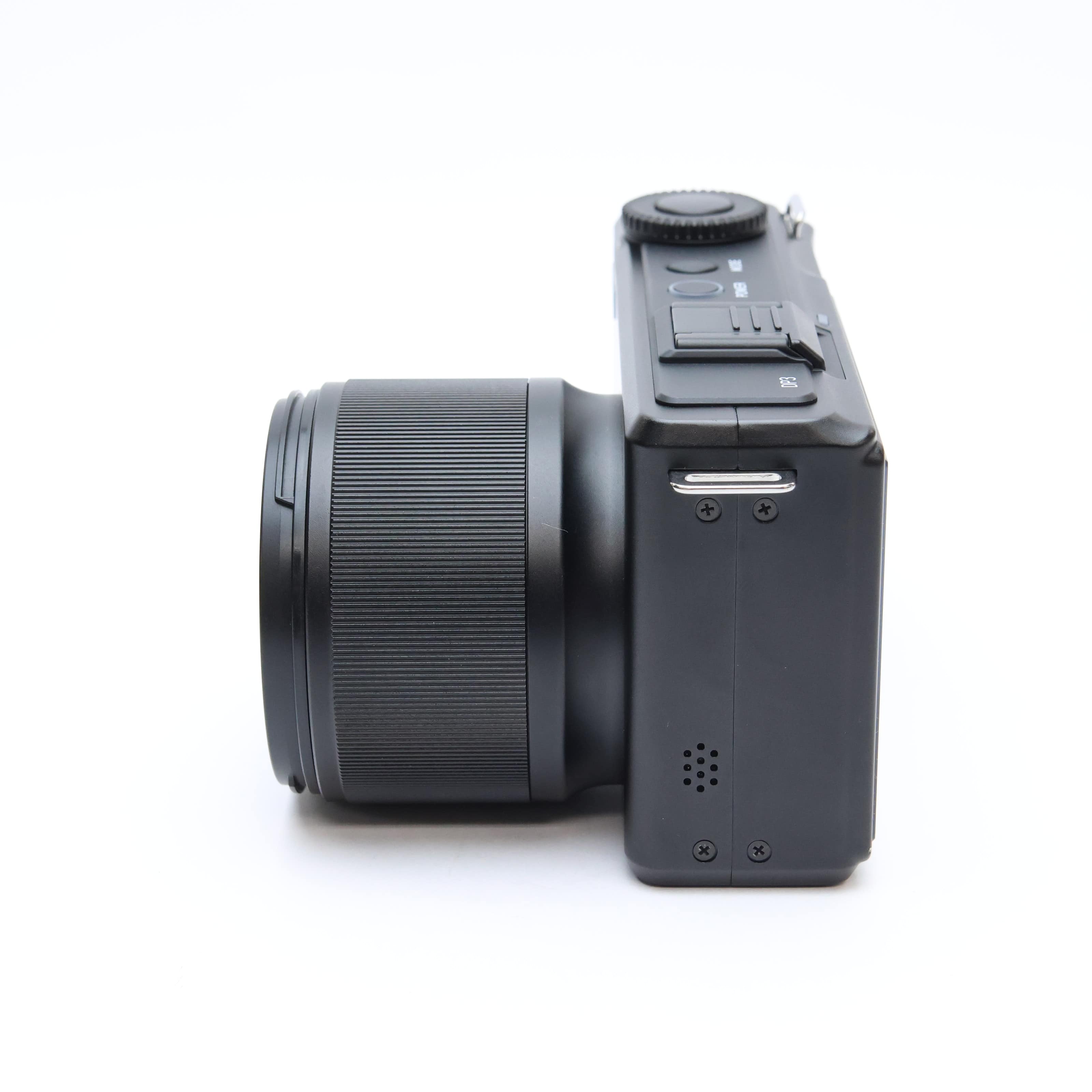 シグマ SIGMA デジタルカメラ DP3Merrill DP3 Merrill | CAMERAS | Sigma