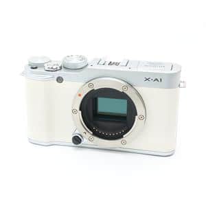 美品 FUJIFILM X-A1 ミラーレス一眼 Wi-Fi搭載
